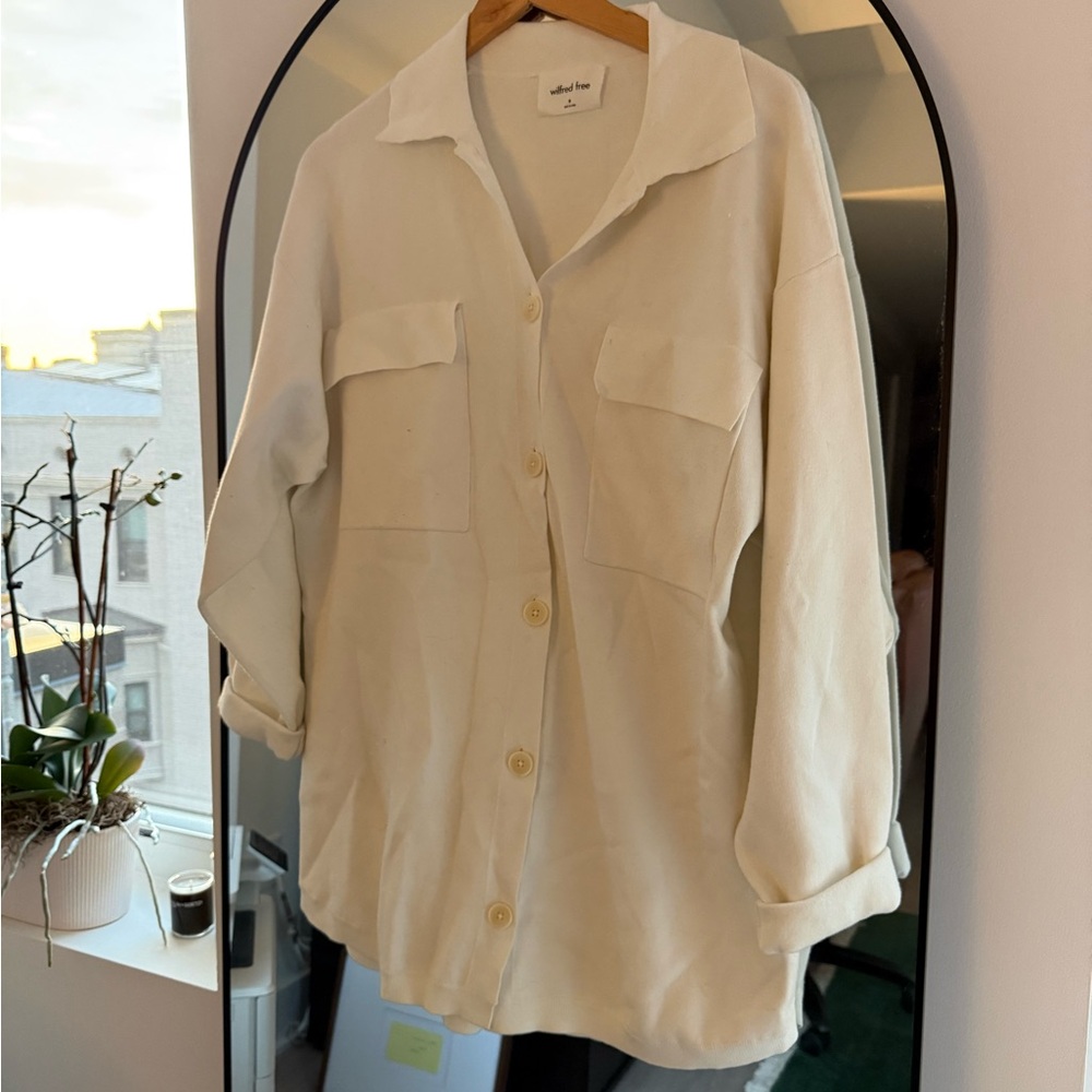 Aritzia Babaton Ronnie Shirt Jacket in Light Birch Size Medium